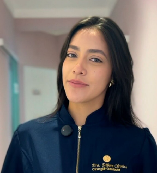 Dra. Débora Oliveira